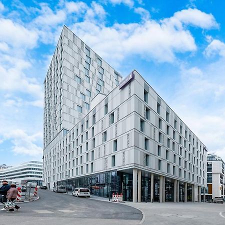 Premier Inn Stuttgart City Europaviertel Екстериор снимка